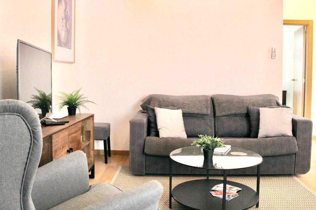 Appartamento Downtown Jinetes Deluxe With Pool & Free Parking Málaga Esterno foto